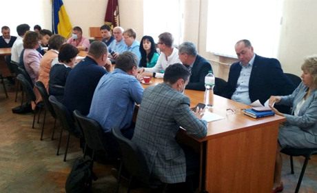 Громади Золотоніщини вирішують проблему придбання кисневої станції пліч-о-пліч