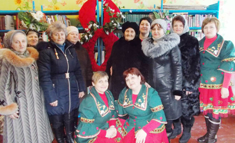 У Новотроїцькому вітали жінок зі святом весни