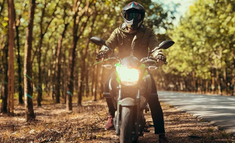 Після аварії у Мілуватці Сватівського району місцеву мешканку доставили у райлікарню у тяжкому стані