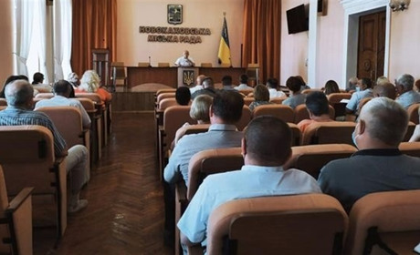 Вивезти сміття з «Солов’їного гаю»