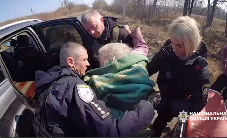 "Білі янголи" евакуювали жительку Річківської громади і ще двох мешканців прикордоння