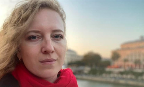 Російський обстріл Києва зруйнував квартиру співзасновниці херсонського медіа Кавун.City
