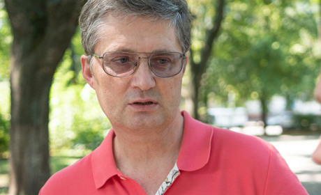Відомий телеведучий передав автомобіль військовим, які боронять Херсонщину
