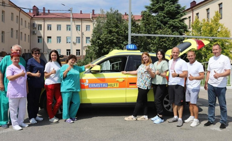 Лікарня в Ізмаїлі отримала автомобіль для перевезення спеціальних вантажів