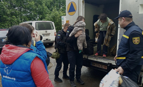 "Проліска" разом з рятувальниками евакуювала дітей загиблої та пораненої пасажирок маршрутки