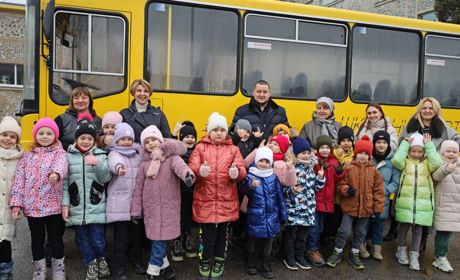 Жмеринська громада отримала 10-й шкільний автобус: щоб поїздки були комфортними
