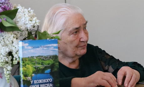 У Звягелі презентували книгу про Юрія Ковальського "У кожного своя весна"