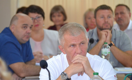 Багато обговорень та сперечань було між депутатами на 17-й сесії. Розповідаємо про найцікавіше