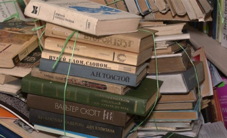 У переяславському ліцеї збирають макулатуру аби допомогти українській армії