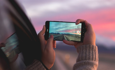У Південноукраїнську дівчина випала з вікна під час зйомки відео для TikTok