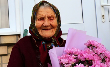 Відійшла до Господа старожилка Барської громади, 102-річна жителька села Івановець Ганна Десик