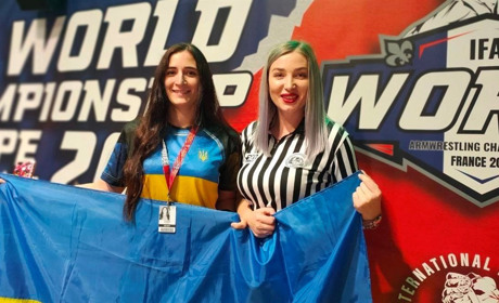 Богдана Близнюк з Фастівщини перемогла на Чемпіонаті світу з армрестлінгу