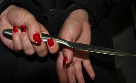 У Сватовому судили двох жінок, які змовилися і жорстоко вбили свою знайому