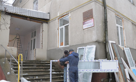«По моєму, чувак, нас кинули», або Кому у Чорткові поперек горла стала будівля газети «Голос народу»