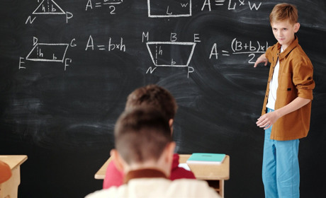 Які навчальні заклади Сватівського району у рейтингу шкіл області за результатами ЗНО-2021