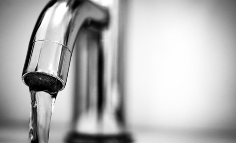 В центральной части города ведутся ремонтные работы системы водоснабжения — ВГА