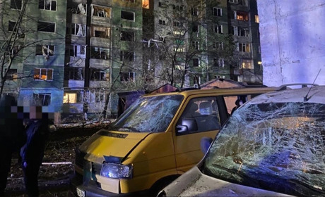 У Сумах внаслідок удару по багатоповерхівці 8 загиблих, серед них дитина