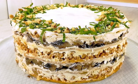 Рецепт дня: торт з грибами і куркою