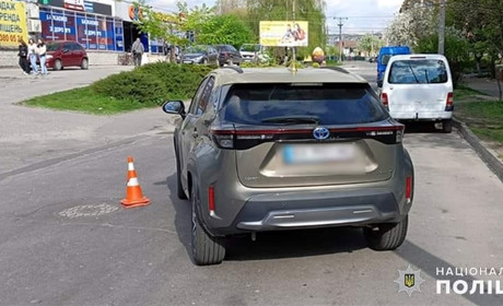 У Славуті поліцейські встановлюють обставини ДТП, у якій травмувалася 84-річна пішохідка
