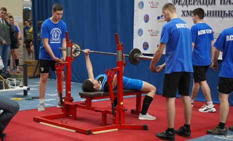 У чемпіонаті області городоцькі пауерліфтери здобули вісім медалей. Хто представляв Городоччину