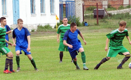 Троїцькі футболісти здобули перемогу у третьому турі обласного чемпіонату