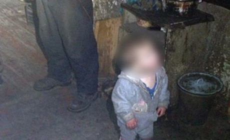 Правоохоронці  викликали для малюка швидку допомогу, відносно його матері склали адмінпротокол