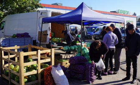 На базарі у Переяславі люди розкупили всю цибулю: вона здорожчала і ціна ще зростатиме