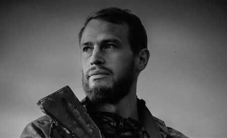 Війна забирає найкращих: Нетішин провів у засвіти відомого українського футболіста Михайла Толстяка