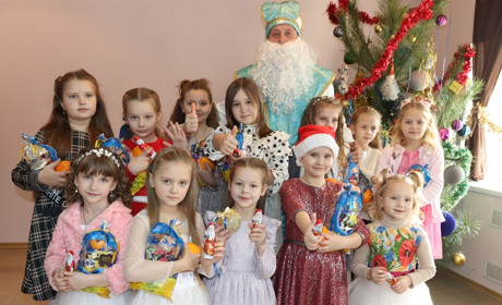 У Петропавлівці зустрічали Святого Миколая Чудотворця з піснями й таночками