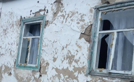 Ворог із міномету обстріляв Ободи: пошкоджені будинки мирних жителів