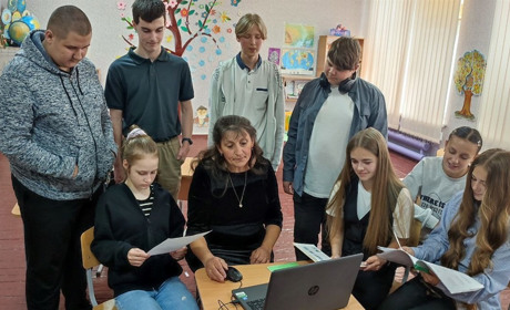 Від формул до віршів: креативні уроки хімії із села Ображіївка підкорюють онлайн-платформи