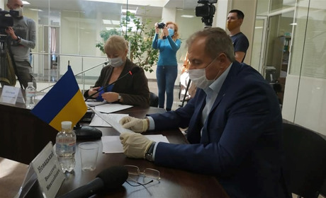 Міський голова Южного Володимир Новацький перехворів коронавірусом