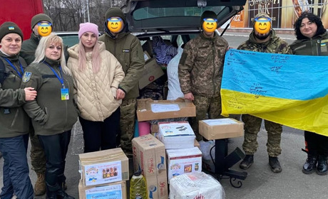Перед очима скрізь таблички: міни. Волонтерки з Біляївки про подорож з вантажем допомоги під Бахмут