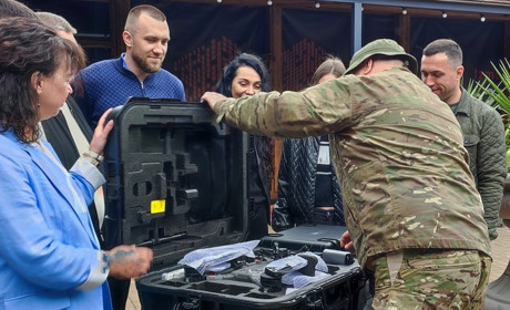 Измаильские ротарианцы и военные совместно собрали на дрон, который отправится под Бахмут (видео)