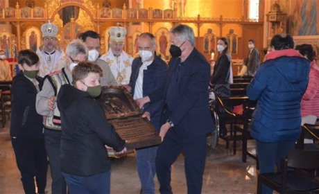 У Мюнхені встановили дошку до 75-річчя відновлення діяльності Спілки української молоді у діаспорі