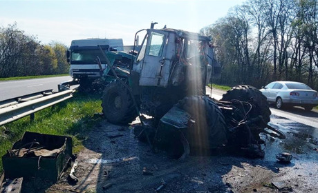 Поліція шукає свідків та очевидців ДТП на Звягельщині, в якій загинув чоловік