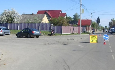 ДТП з травмуванням мотоцикліста — 22-річний житель Звягельщини у лікарні