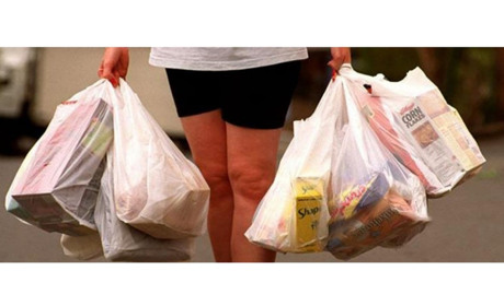 Коли на Білопільщині зникнуть пластикові пакети? Верховна Рада їх заборонила. Чи підпише президент?