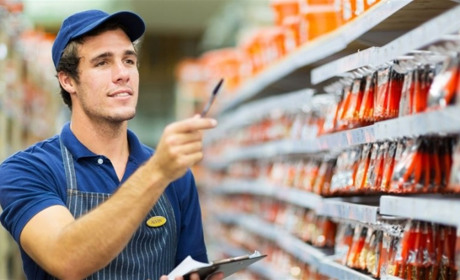 На роботу запрошують мерчендайзера на продуктову групу товарів. Зарплата - 11.750 гривень + проїзні