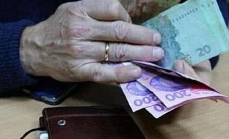 Одяг із старих запасів, продукти за зниженими цінами: як пенсіонери Калинівки виживають на пенсії