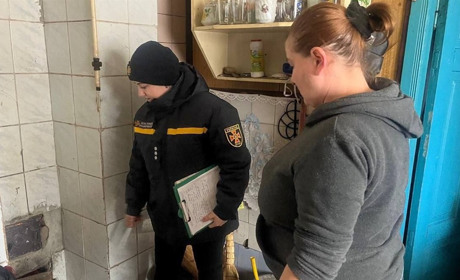 Профілактичні рейди звягельських рятувальників: підвищення безпеки та обізнаності громадян