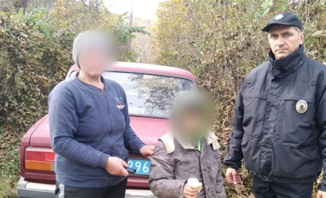Жмеринчанка знайшла 8-річного хлопчика і з правоохоронцями повернула його рідним
