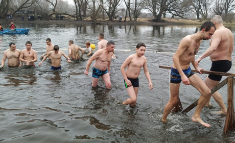 Організованих йорданських купань не буде. Але якщо збираєтесь пірнати, не будьте легковажними