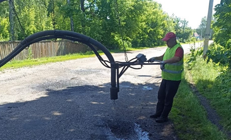 У Семенівці ремонтують автодорогу за підтримки місцевих агропідприємств