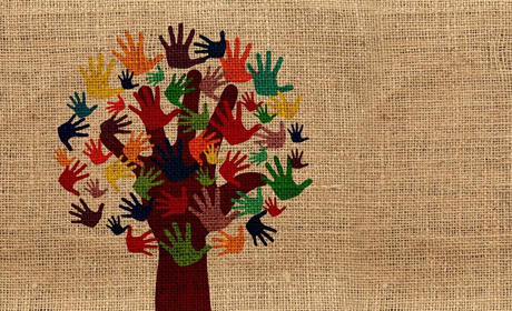 "Папа для Украины": по 2450 грн получили более тысячи жителей Торецка и посёлков 