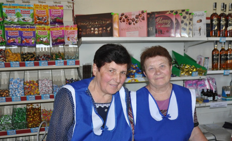 Усе життя – в райспоживспілці: майже шість десятиліть працює продавчинею жінка на Чортківщині