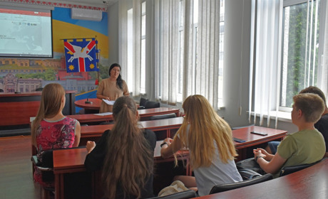У Жмеринці активну молодь міста навчають взаємодіяти з владою: тренінг CIVIC-TECH