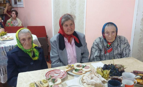 Урочистості до Дня людей похилого віку пройшли у Петрівці