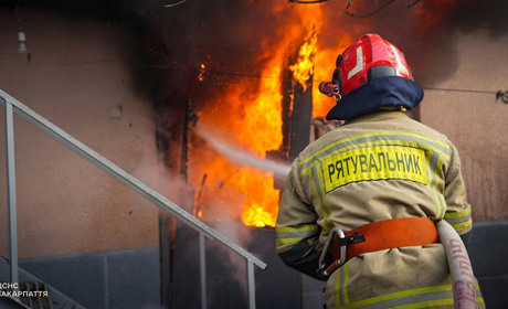 Під час пожежі на Звягельщині рятувальники виявили тіло чоловіка