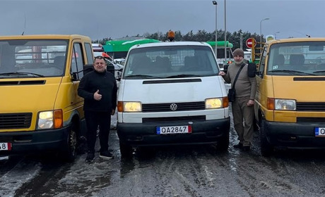 Менська громада отримала ще три автомобілі. Цього разу від латвійських партнерів